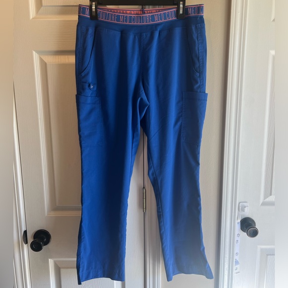 Med Couture Pants - Women’s Med Coture scrub pants size M petite